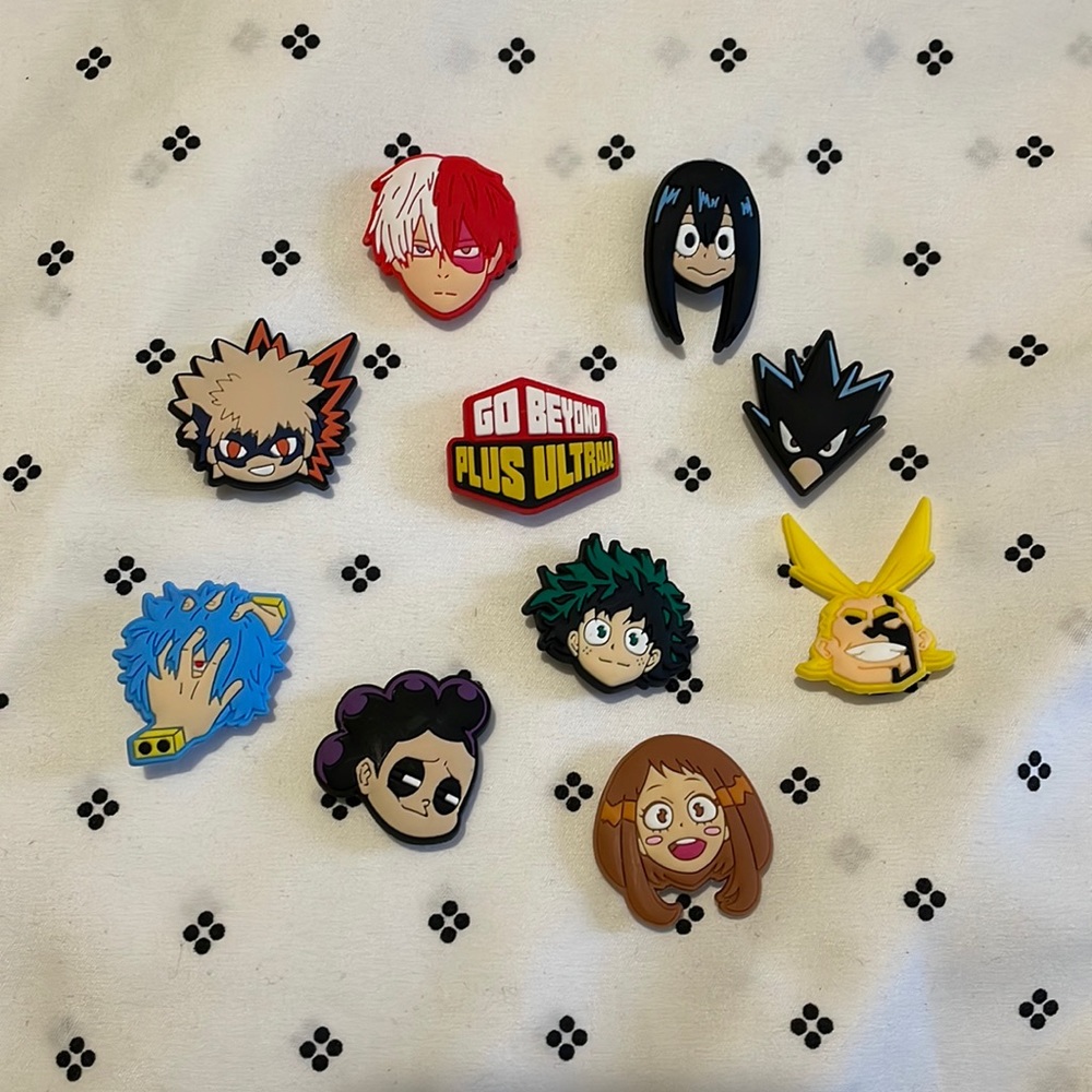 Croc charms